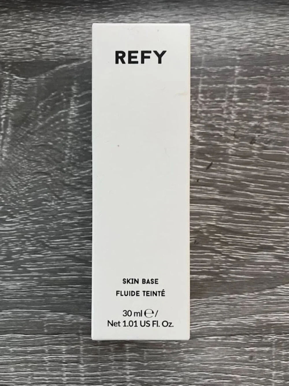 NIB Refy Skin Tint 130 N
